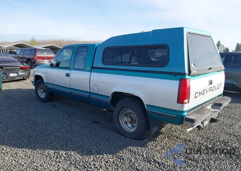 1993 Chevrolet Gmt-400 C2500 z USA, uszkodzony, nr VIN 2GCFC29K6P1226415